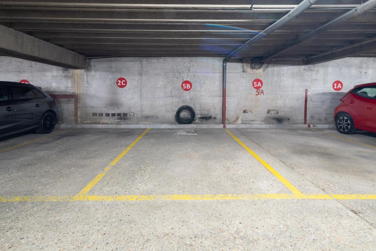 Moderno Apartamento Con Parking *